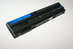 Dell Latitude E5420 E5430 E5520 E5530 E6420 E6430 E6520 Laptop Battery in Hyderabad