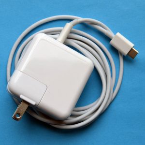 Apple MacBook 29W USB-C Mac Power Adapter