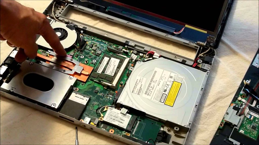 How much does it cost to fix a laptop motherboard